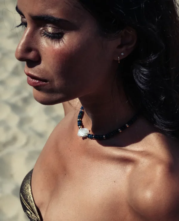 Collier opale noire d'Australie, keishi et gold filled